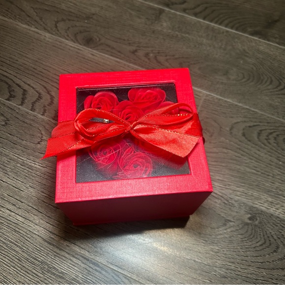 Jewelry Case - Picture 5 of 14